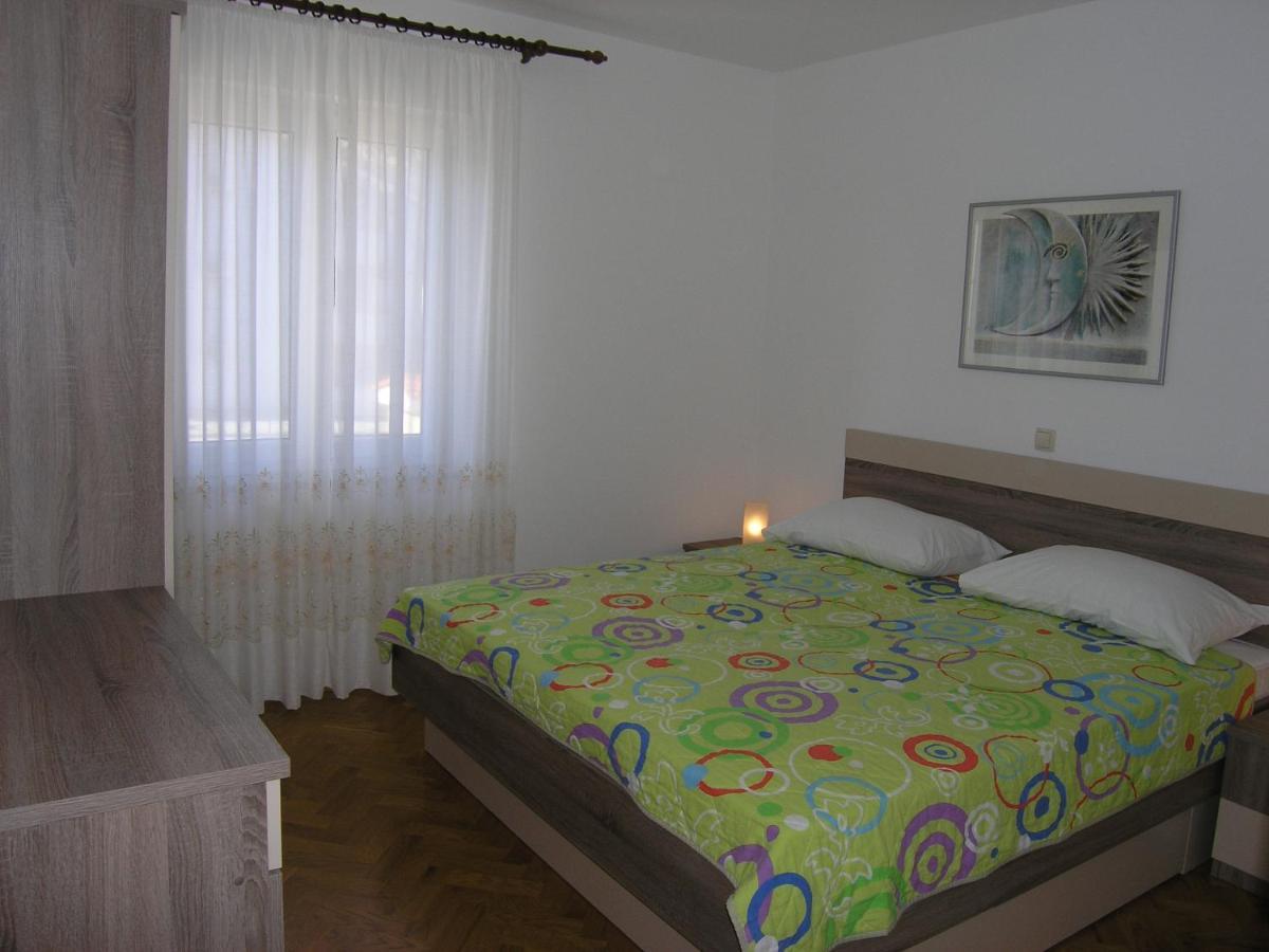 Apartments Biljana For Relaxing Holidays In Baska Экстерьер фото